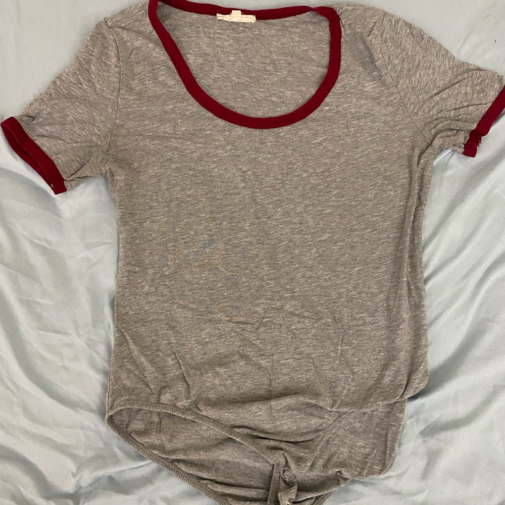 Grey with red borders body shirt
